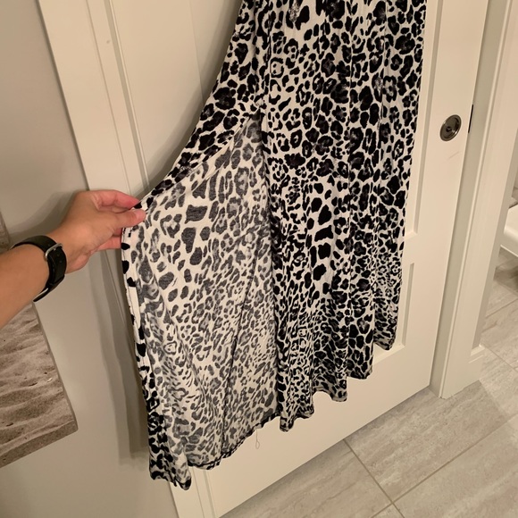 Black & white print Maxi Dress! - Picture 4 of 4